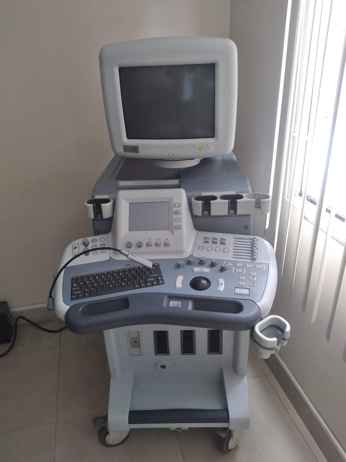 ECOGRAFO MEDISON ACCUVIX XQ CV Cardiac – Vascular